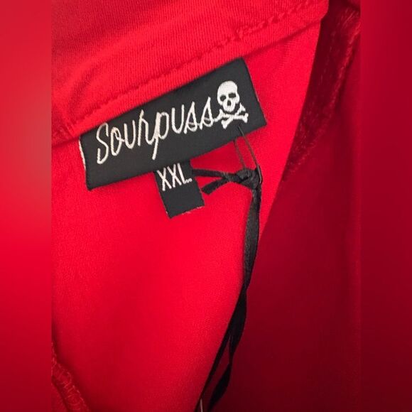 Sourpuss red pencil skirt with black buttons details size XXL - Picture 6 of 7